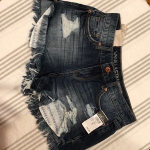 Vintage Vanilla Star High Low Shortie